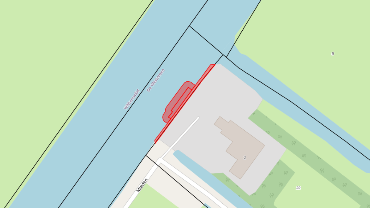 9312 verhuur oeverstrook, steiger en water bij steiger aan Mieden 2 te De Westereen