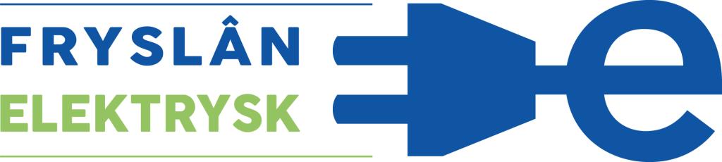 Het logo van Fryslân Elektrysk. Fryslân staat in blauwe letters en daaronder Elektrysk in groene letters. Rechts uit de letters komt een stekker te voorschijn.